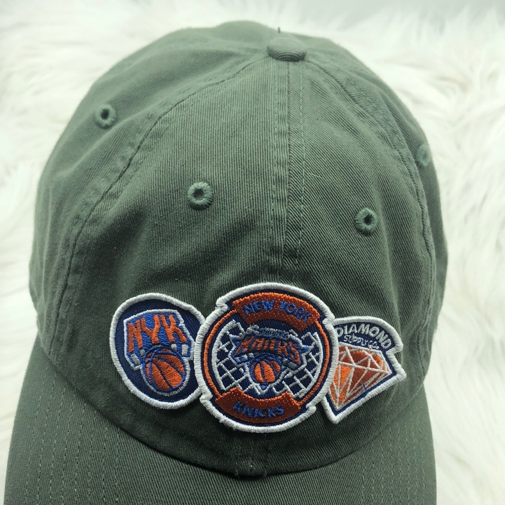 47 X diamond-supply-co X new-york-knicks-diamond-patch-captain SnapBack Hat - Picture 2 of 10